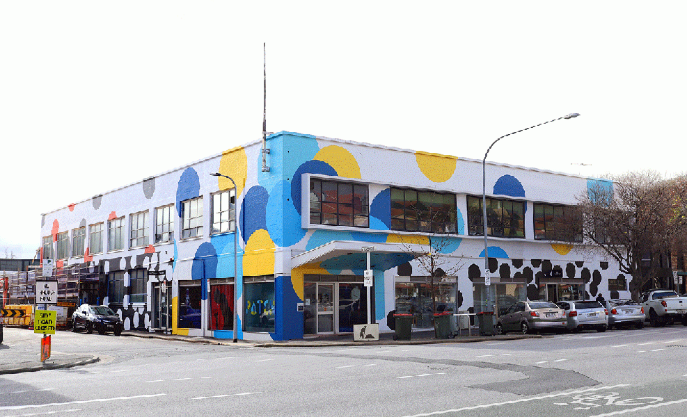 http://www.madebytomborgas.com:443/files/gimgs/th-65_Corner.gif